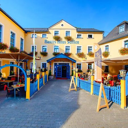 Hotel Erbgericht Buntes Haus سيفن المظهر الخارجي الصورة